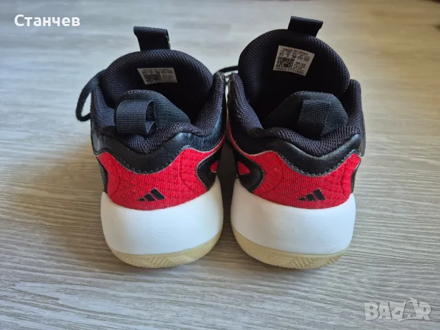 Баскетболни маратонки adidas TRAE UNLIMITED 2 J, снимка 4 - Детски маратонки - 55848090