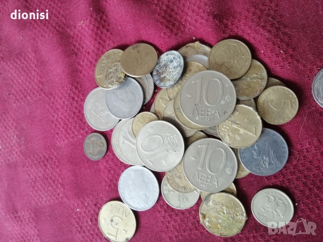 Български и чужди стотинки монети всички заедно се продават , снимка 2 - Нумизматика и бонистика - 36053553