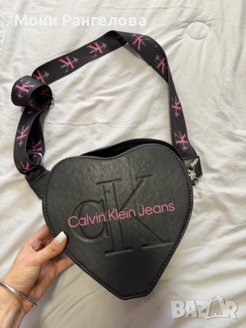 Дамска чанта Calvin Klein Jeans, снимка 3 - Чанти - 55778879