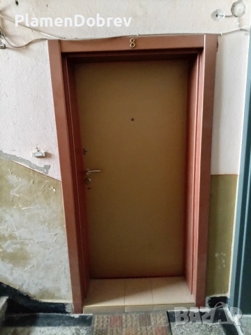 продавам апартамент 120кв на улица Тридесет и първи полк на 4 от 5 етажна сграда няма асансьор , снимка 5 - Апартаменти - 53272412