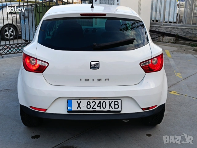 Seat Ibiza Sport Coupe 1.6 TDI, снимка 2 - Автомобили и джипове - 53053410