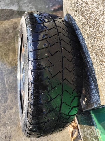 Резервна гума(Патерица)-Дачия Логан 2010, снимка 4 - Гуми и джанти - 52668565