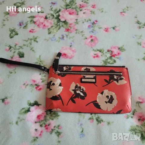 Calvin Klein флорален клъч /портомоне, снимка 2 - Портфейли, портмонета - 49404359