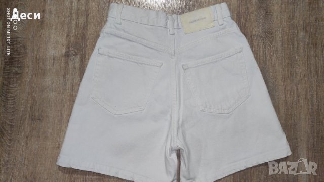 дънкови панталонки на Pull&Bear, снимка 4 - Къси панталони и бермуди - 41937663