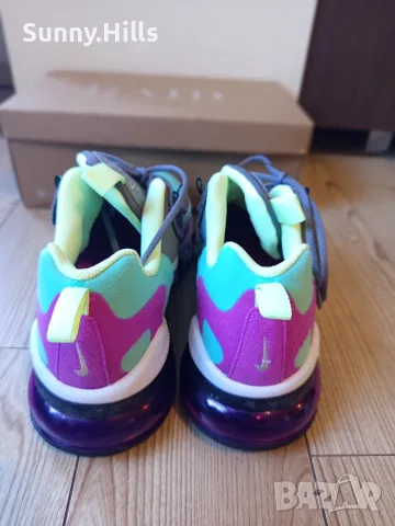 Дамски маратонки Nike Air Max 270 React, снимка 6 - Маратонки - 55990242