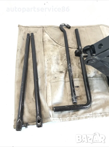 Комплект крик за повдигане за Peugeot 407 1.6 HDI (2005) 9651759280, снимка 2 - Части - 53732986