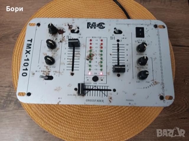 Миксер/мишпулт Mc Carla tmx 1010, снимка 4 - Ресийвъри, усилватели, смесителни пултове - 51880176