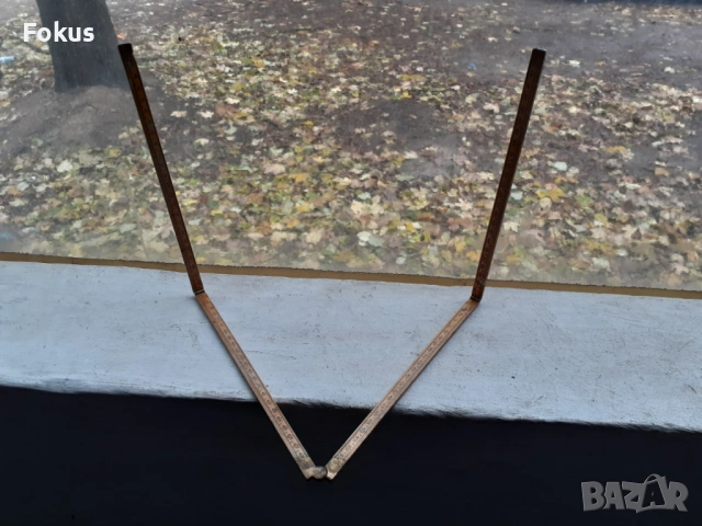 Стар антикварен дървен метър с бронзови елеманти, снимка 3 - Антикварни и старинни предмети - 53358019