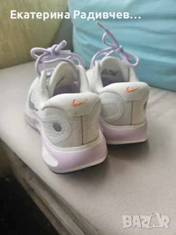Дамски маратонки nike, снимка 3 - Маратонки - 56160406