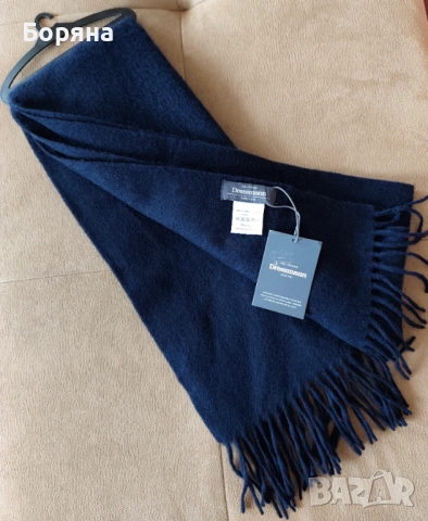 Dressman нов с етикет шал в тъмно синьо от 100 % вълна, снимка 5 - Шалове - 53724780