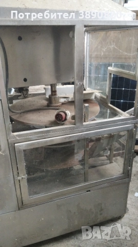 Продавам хлебопекарна/ машина за тортили, снимка 2 - Други машини и части - 52456178