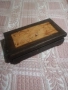 стара дървена кутия, снимка 1