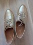 Обувки златист цвят, снимка 1 - Дамски ежедневни обувки - 41908765