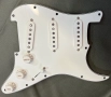 Оборудван пикгард Fender Player Stratocaster, снимка 1