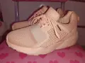 Детски розови маратонки , снимка 1
