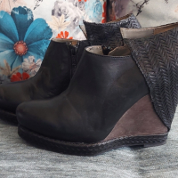 Естествена кожа / дамски обувки на платформа "Ixos" / номер 37 / 38, снимка 1 - Дамски елегантни обувки - 44924148