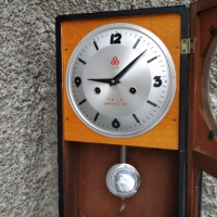 Продавам стар стенен часовник - 555 - Антика - 1960"г., снимка 7 - Антикварни и старинни предмети - 21184090