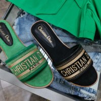 НОВИ дамски чехли CHRISTIAN DIOR в чер и зелен цвят на намаление , снимка 1 - Чехли - 41646777