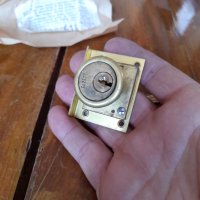 Стара брава,бравичка Elzett, снимка 3 - Други ценни предмети - 33994538