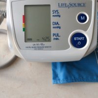 Електронен апарат за измерване на кръвно налягане и пулса , снимка 5 - Друга електроника - 39724887