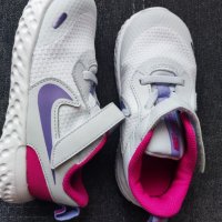 Детски маратонки за момиче Nike Revolution 5, снимка 3 - Детски маратонки - 42020835