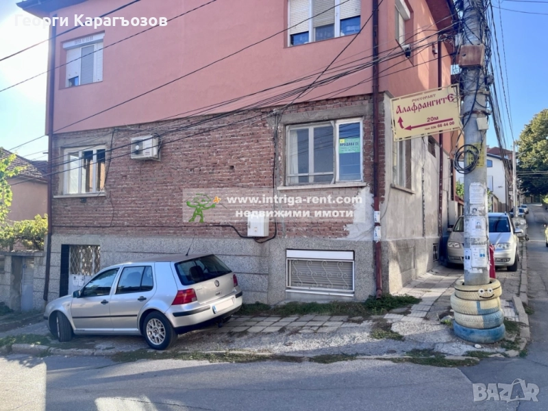 №3946 Етаж от къща със самостоятелен вход и двор | квартал Любен Каравелов, град Хасково., снимка 1