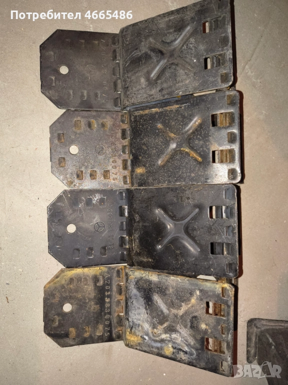 Подпора за гума от Мерцедес , снимка 1