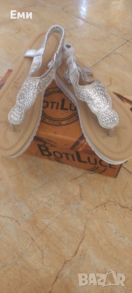 Дамски сребристи сандали, снимка 1