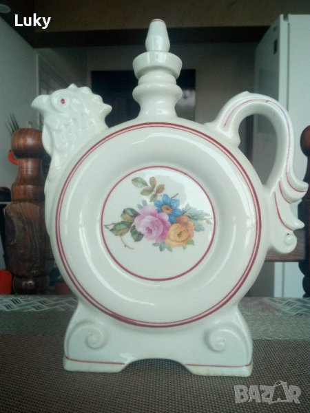 Продавам старо и красиво , бардуче за ракия-1957 година.Маркировка.Порцелан., снимка 1