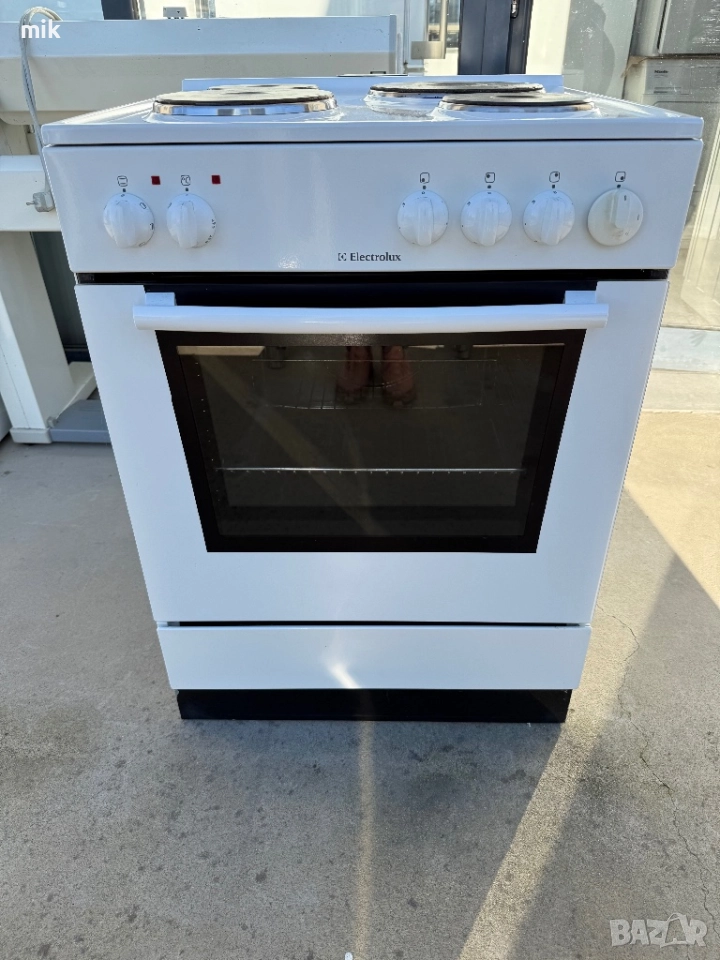 Печка с метални котлони AEG Elektrolux, снимка 1