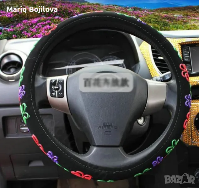 Дамски калъф за волан – Черно кадифе с апликации цветя, снимка 1