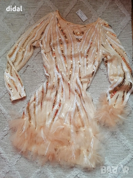 Официална рокля с пайети и пера , снимка 1