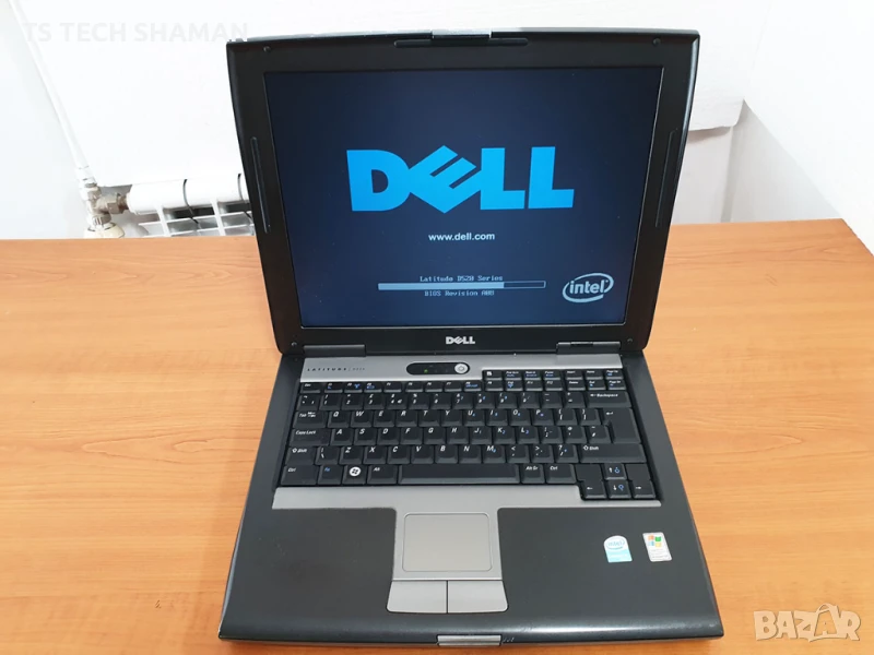 ⭐Продавам рядък марков ретро компютър DELL LATITUDE 520 с Windows XP.⭐, снимка 1