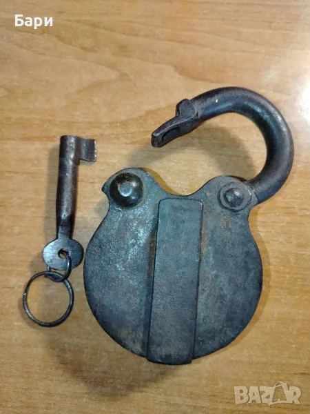 Стар голям катинар, снимка 1