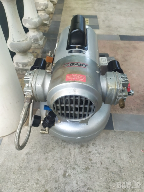 Двуглав безмаслен компресор GAST -4hcj, снимка 1