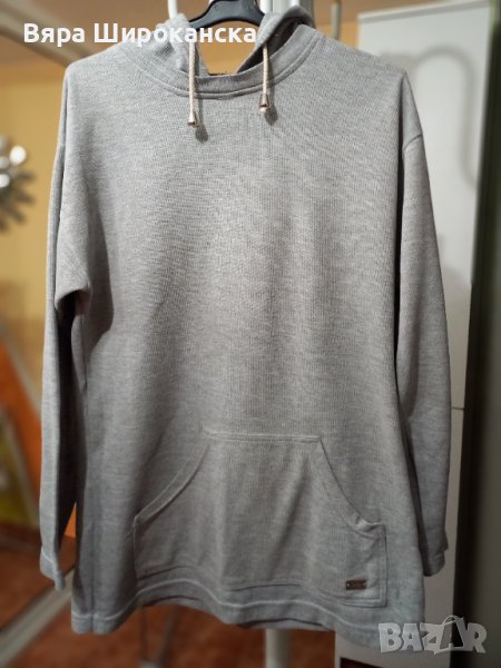 Сив суитчър с качулка и срещащи се джобове. Размер L, XL. , снимка 1