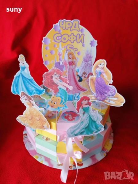 Картонена торта Принцеси, снимка 1