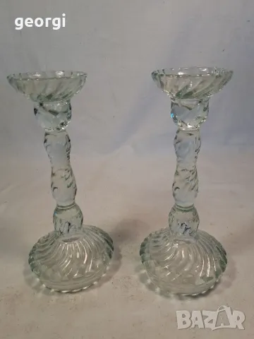 два стъклени свещника  6/3