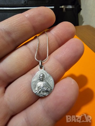 Сребърно синджирче със старинен сребърен медальон  с Исус Христос и Дева Мария   носете го  за да ви, снимка 4 - Колиета, медальони, синджири - 41795623