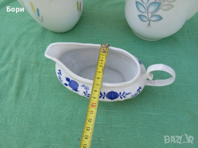 Стари порцеланови чайници и сосиера, снимка 6 - Аксесоари за кухня - 36242551