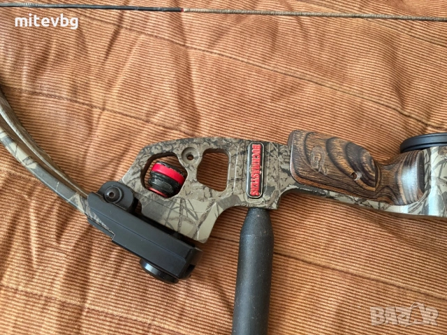 Лък Buck Masters плюс аксесоари, снимка 2 - Лъкове и арбалети - 53657928