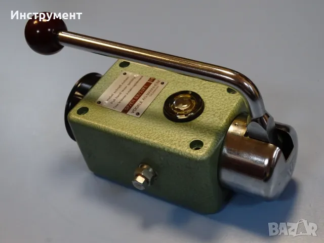 Хидравлична ръчна помпа Vogele AG Mannheim SP/EN 0.6/22F1 Hand Level Oiler Control Valve, снимка 8 - Резервни части за машини - 49054991