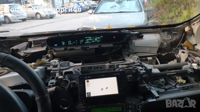 Toyota Prius Gen 3 ремонт на табло, снимка 4 - Части - 48153586