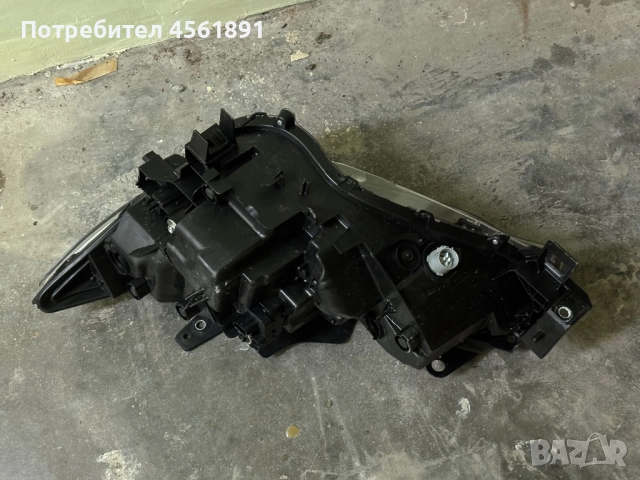 Десен фар Mazda CX-5, снимка 3 - Части - 52504386