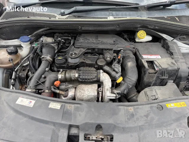 Peugeot 2008 1.6e hdi на части / Пежо 2008 1.6 хди, снимка 5 - Автомобили и джипове - 56248290