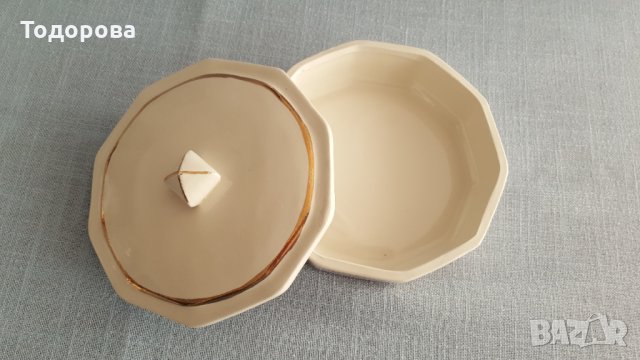 Многоъгълна порцеланова бижутиера, снимка 3 - Други ценни предмети - 33881880