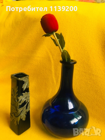2 винтидж френски стъклени сини вази, снимка 8 - Вази - 36520724