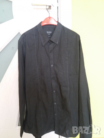 Мъжка черна риза размер М, снимка 1 - Ризи - 36457584