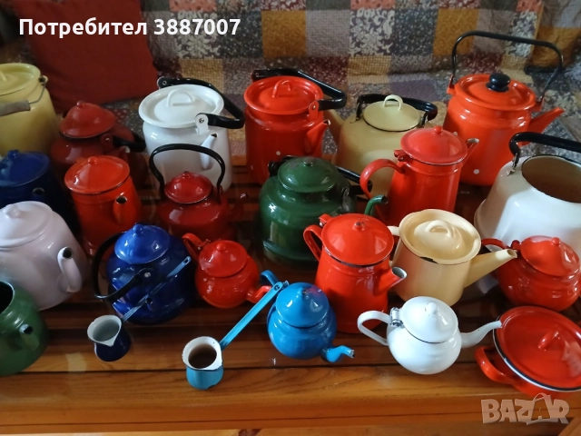 Ретро/Соц/Емайлирани Чайници, снимка 4 - Антикварни и старинни предмети - 52361171