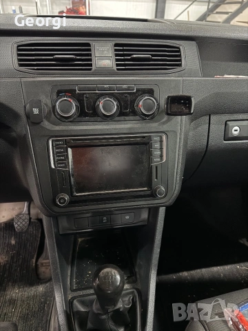 Wv caddy 2.0 tdi, снимка 8 - Автомобили и джипове - 53406694